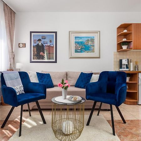 Light Summer Apartment With A Swimming Pool Οπατία Εξωτερικό φωτογραφία