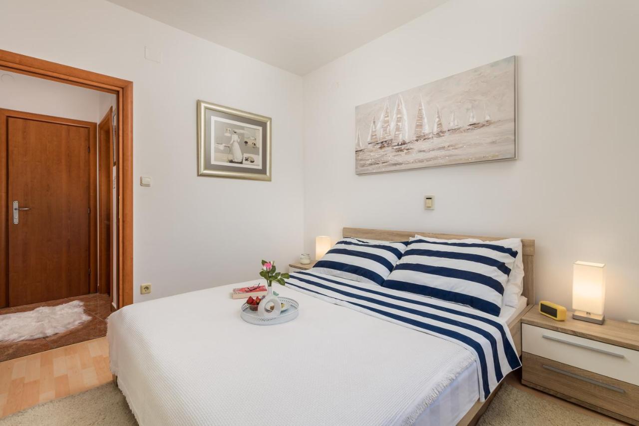 Light Summer Apartment With A Swimming Pool Οπατία Εξωτερικό φωτογραφία